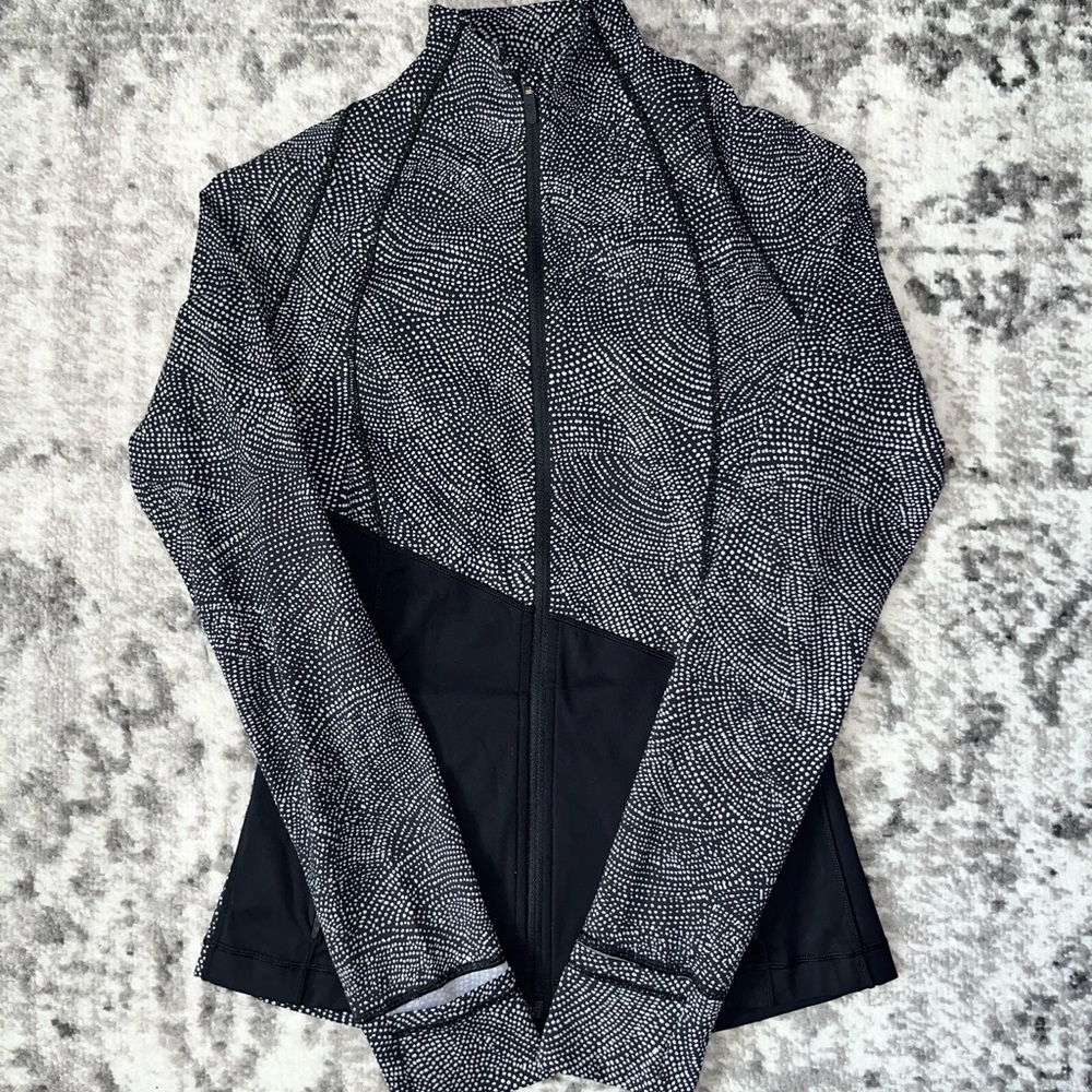Lululemon Define Jacket And Speed Wunder Tight Bu… - image 3